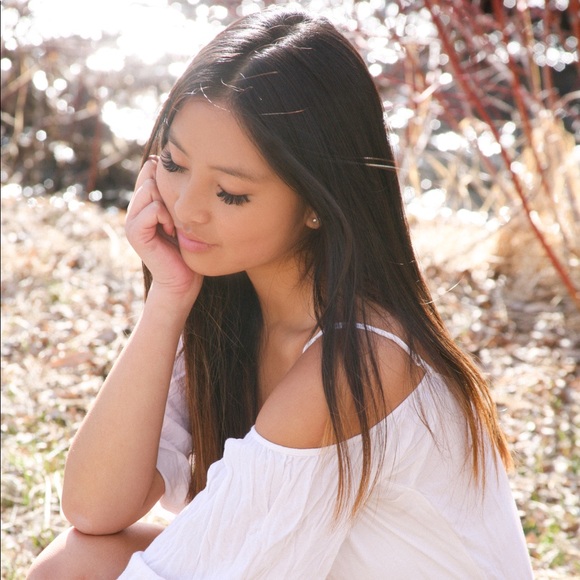 Meet your Posher, Sedona - Picture 2 of 4